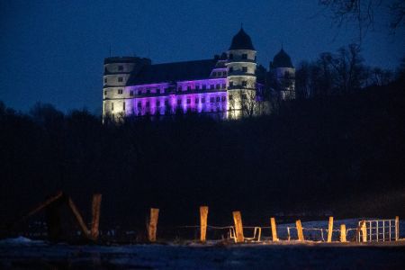 zu sehen ist die beleuchtete Wewelsburg
